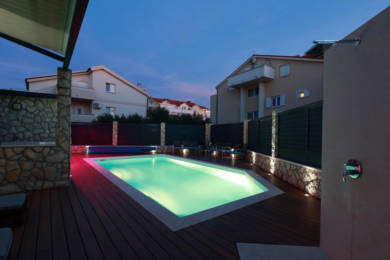 Villa Mainz โนวาลยา ภายนอก รูปภาพ