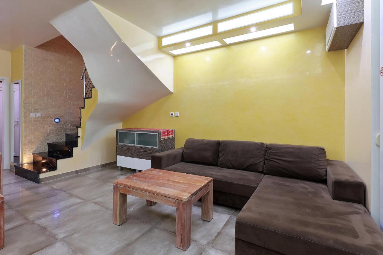 Villa Mainz โนวาลยา ภายนอก รูปภาพ